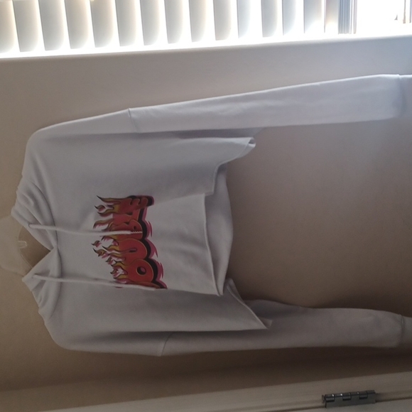 Woman's  shein crop hoddie - Picture 2 of 2